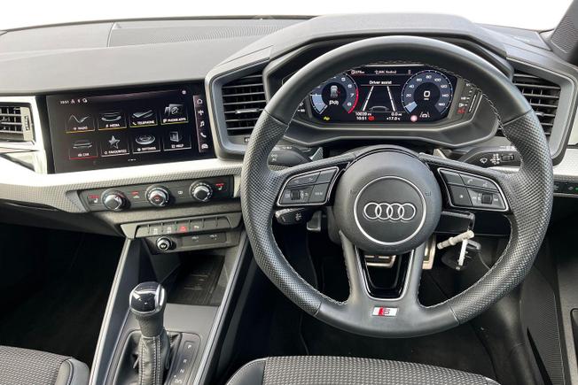 AUDI A1 Photo 11