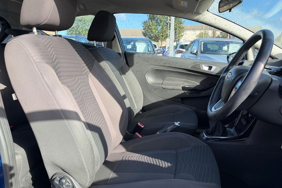 Ford FIESTA Photo autoimg-f56db3331c5ee840180fdb0dbe105f2544780270.jpg