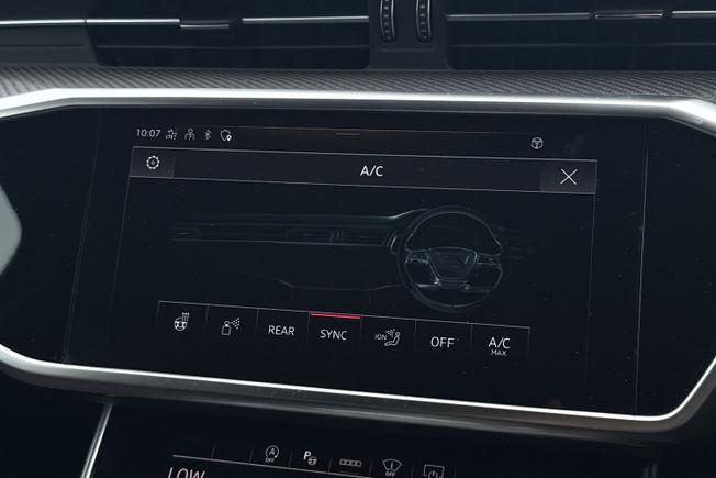 AUDI RS6 Avant Photo 49
