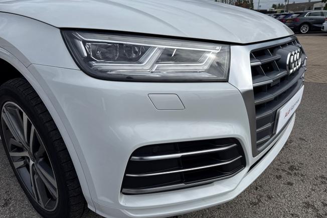 AUDI Q5 Photo 23