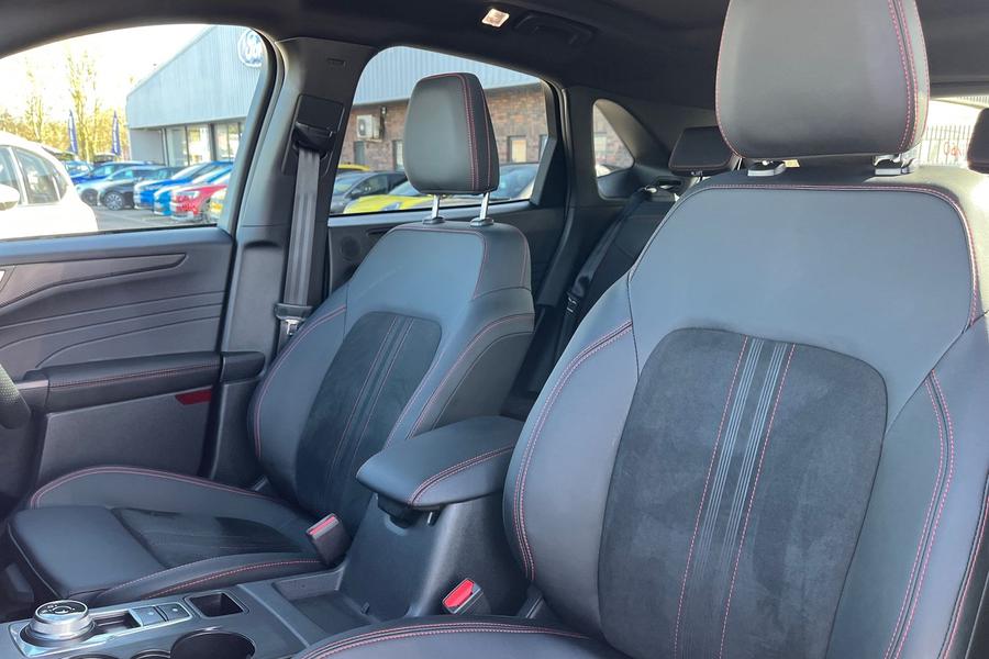 Ford KUGA Photo autoimg-f57053a3dd9d81e071619d839f03ed14c0bfc307.jpg