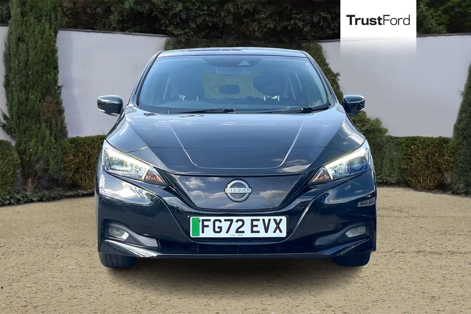Nissan Leaf Photo 5
