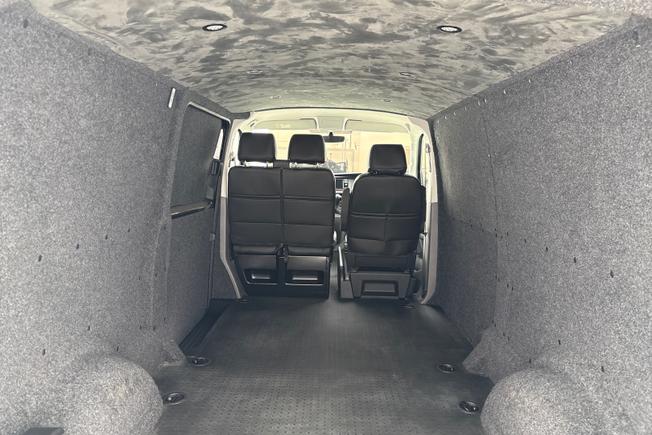 VOLKSWAGEN Transporter Photo 12
