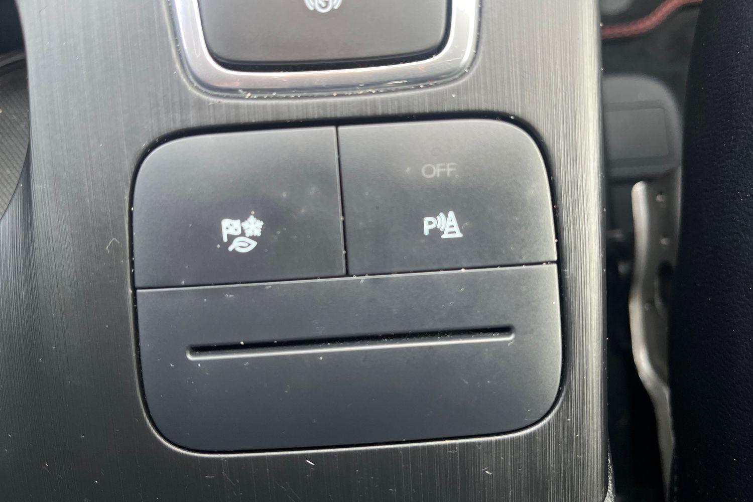 Ford KUGA Photo 31