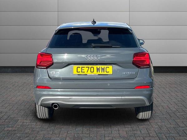 Audi Q2 Photo autoimg-f57e7b924085c98bca328921592353035a04d4e5.jpg