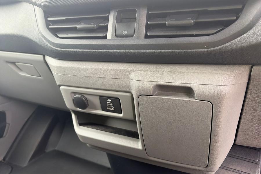 Ford TRANSIT CUSTOM Photo autoimg-f57f91c3f412a6daa9c85407cd494faa648ccdca.jpg