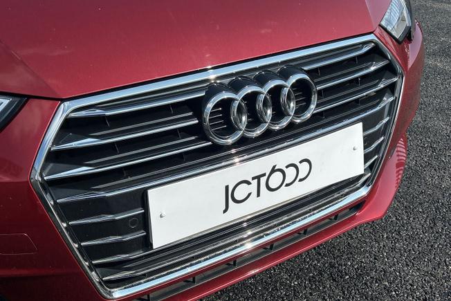 AUDI A4 Avant Photo 40