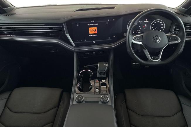 VOLKSWAGEN Touareg Photo 10
