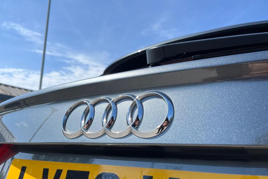 Audi Q3 Photo autoimg-f589e54845c7b4a1c39e98af4fb908da084842f4.jpg