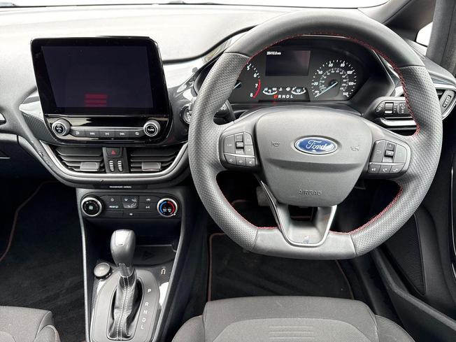 FORD Fiesta Photo 11