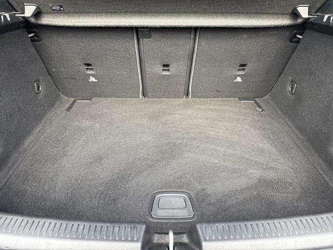 MERCEDES-BENZ A Class Photo 12