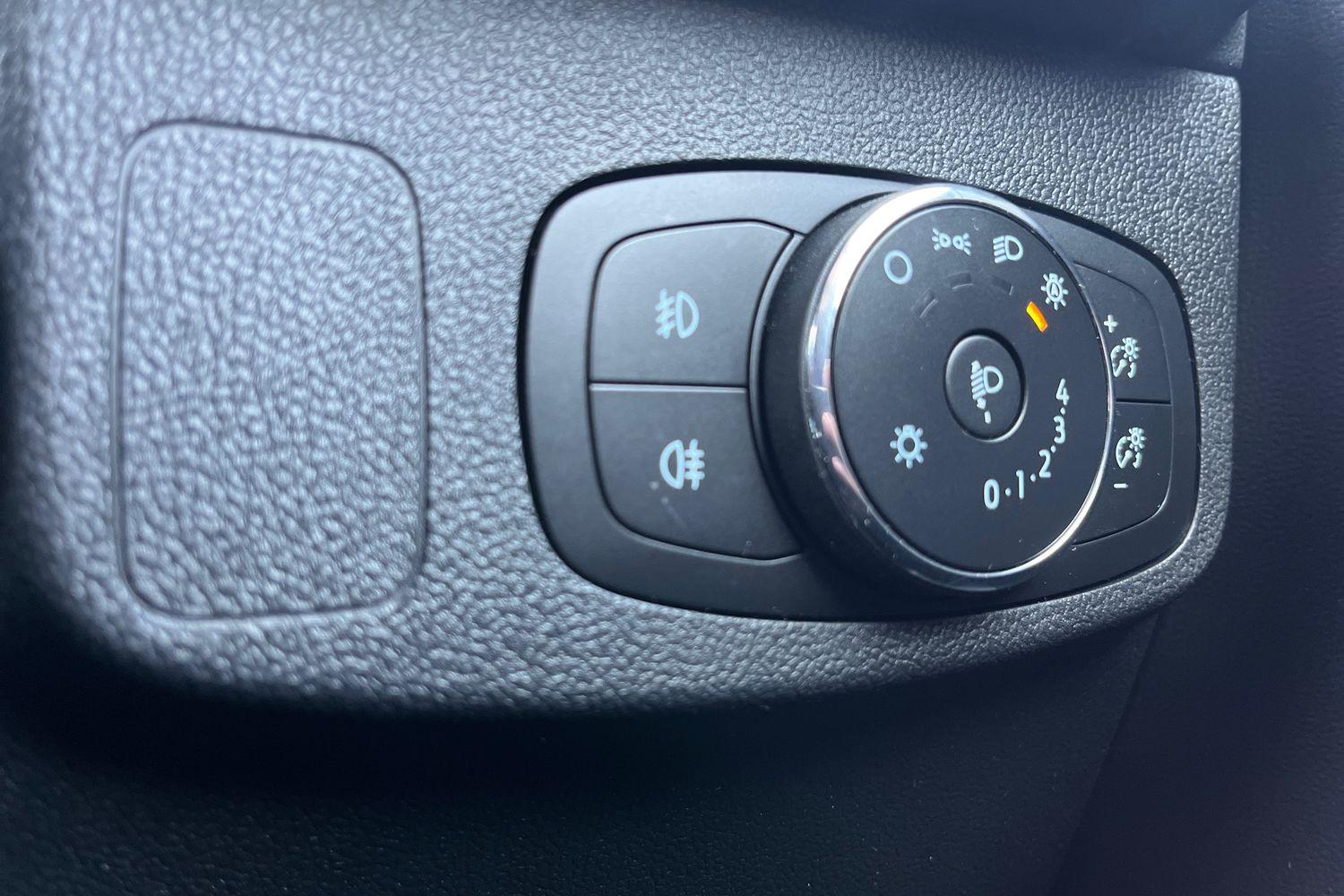 Ford FOCUS Photo 22