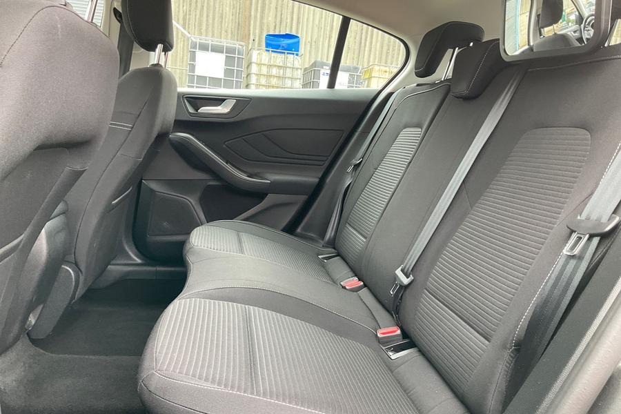 Ford Focus Photo autoimg-f597ebd898191a03fb085e78569026d1d98f1bbc.jpg