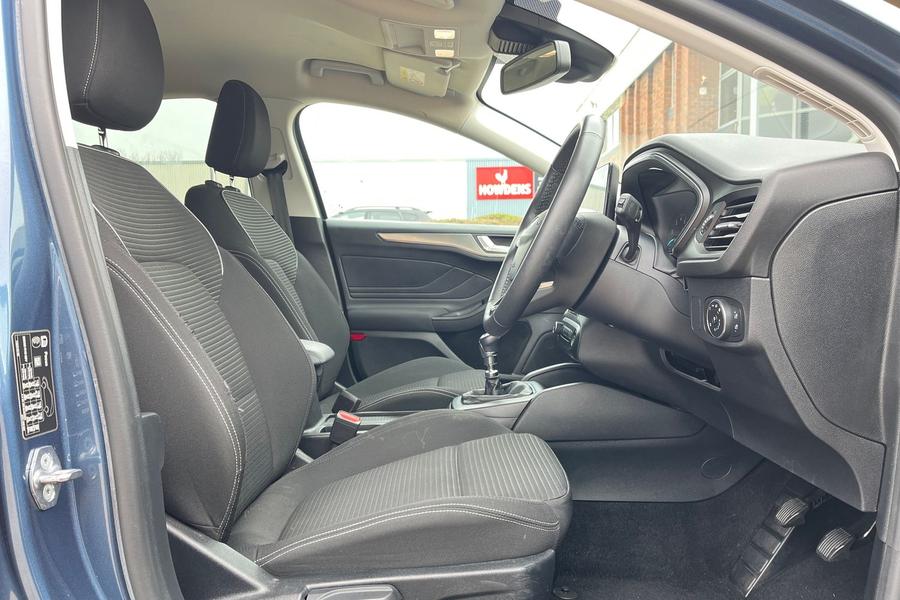 Ford Focus Photo autoimg-f59dcd204154da20ff6bc7fad58b315f8cbaed5f.jpg