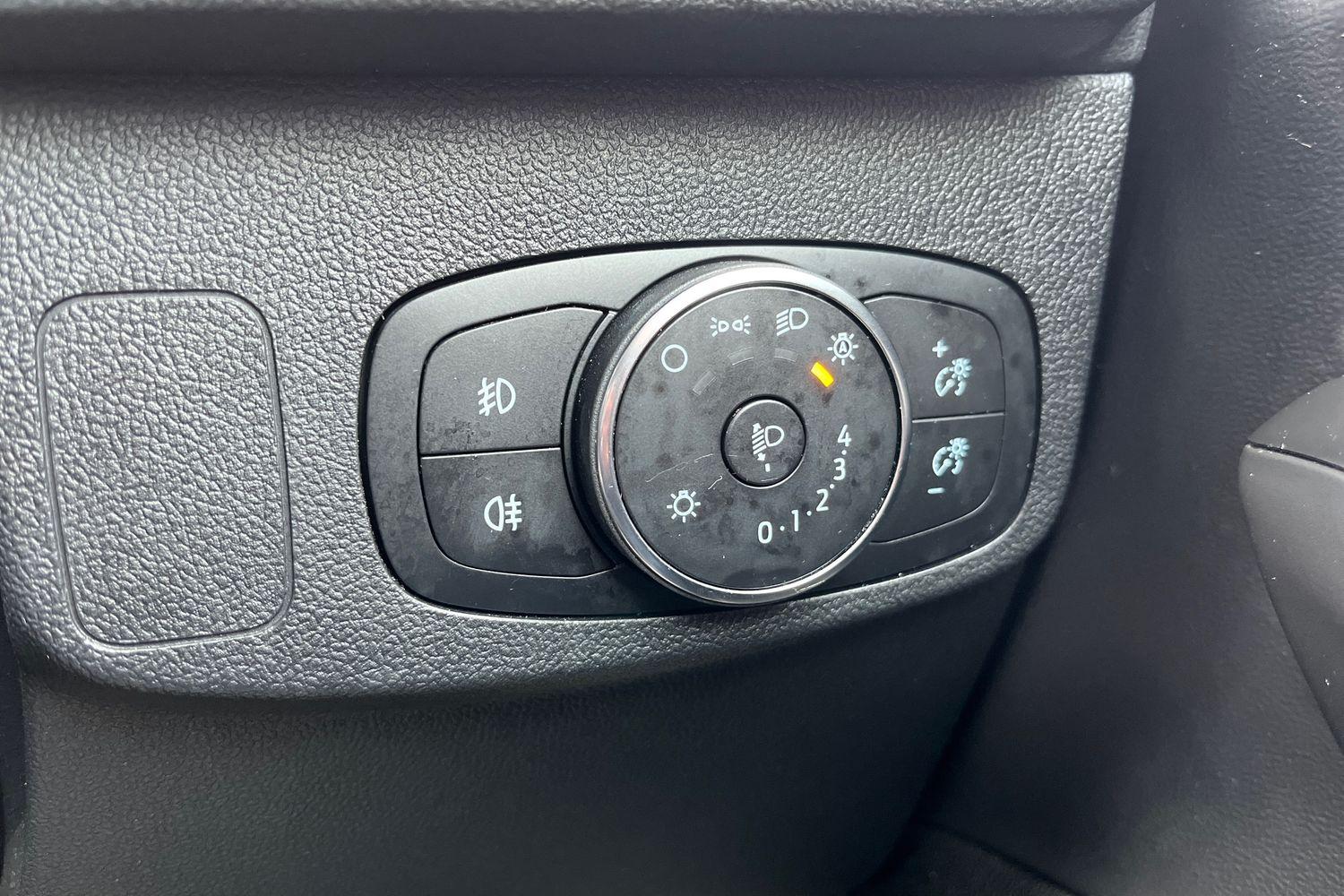 Ford FOCUS Photo 29