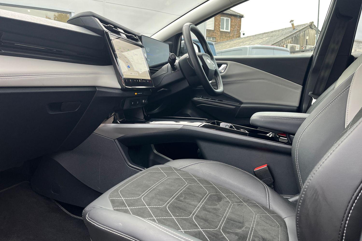 Ford PUMA Photo 17