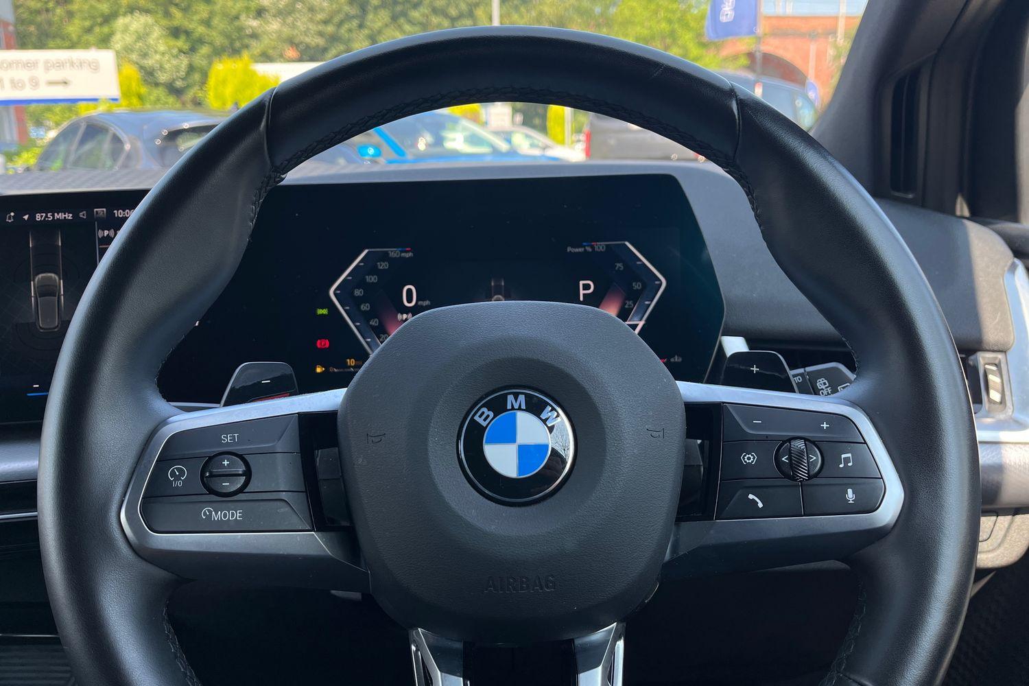 BMW 2 Series Photo 11