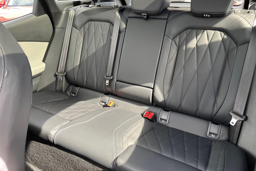 Ford Explorer Photo autoimg-f5a6cdf21ccaf992ac253c5f4ca9311b6f1b9285.jpg