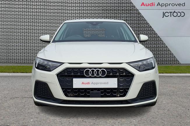 AUDI A1 Photo 8