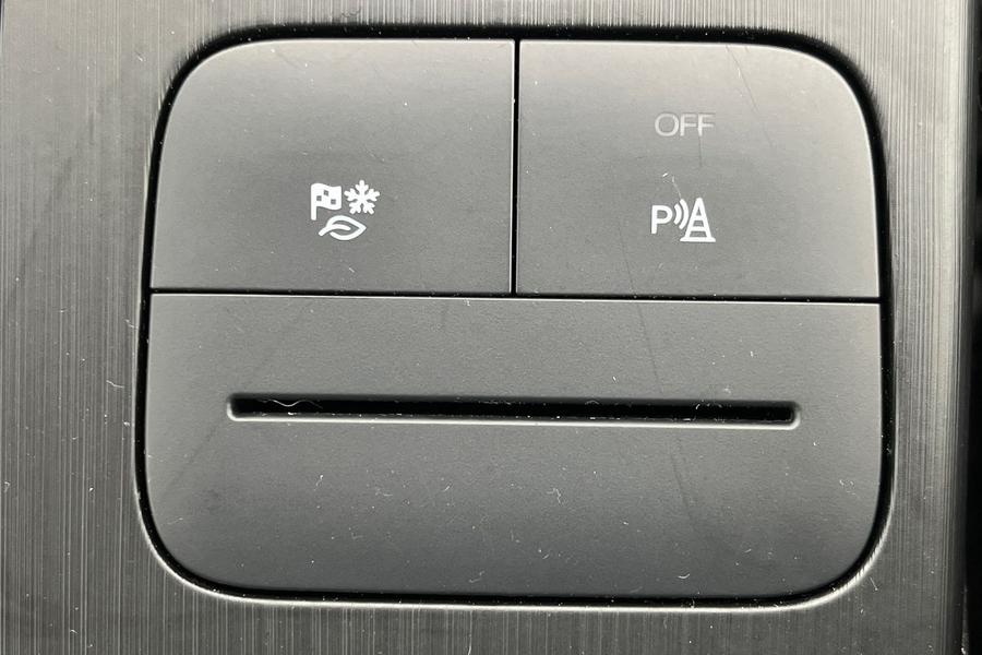 Ford Kuga Photo autoimg-f5afe83b103d4d659e2e9ffa2328e9b090d159b4.jpg