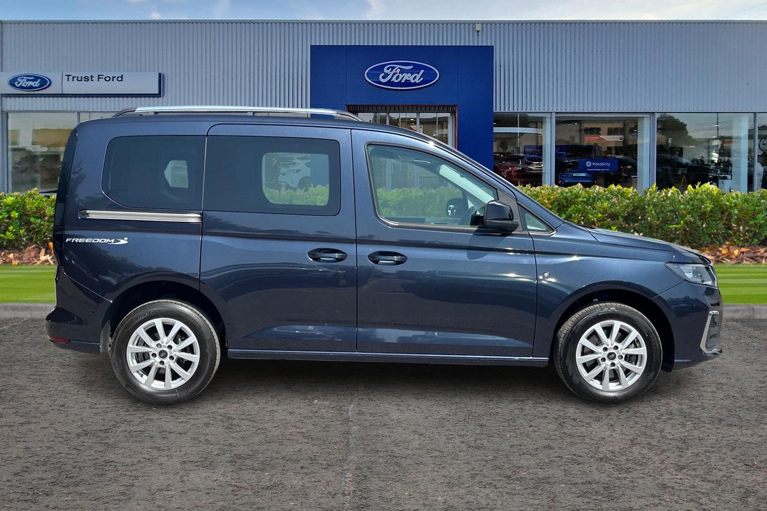 Ford TOURNEO CONNECT Photo 2