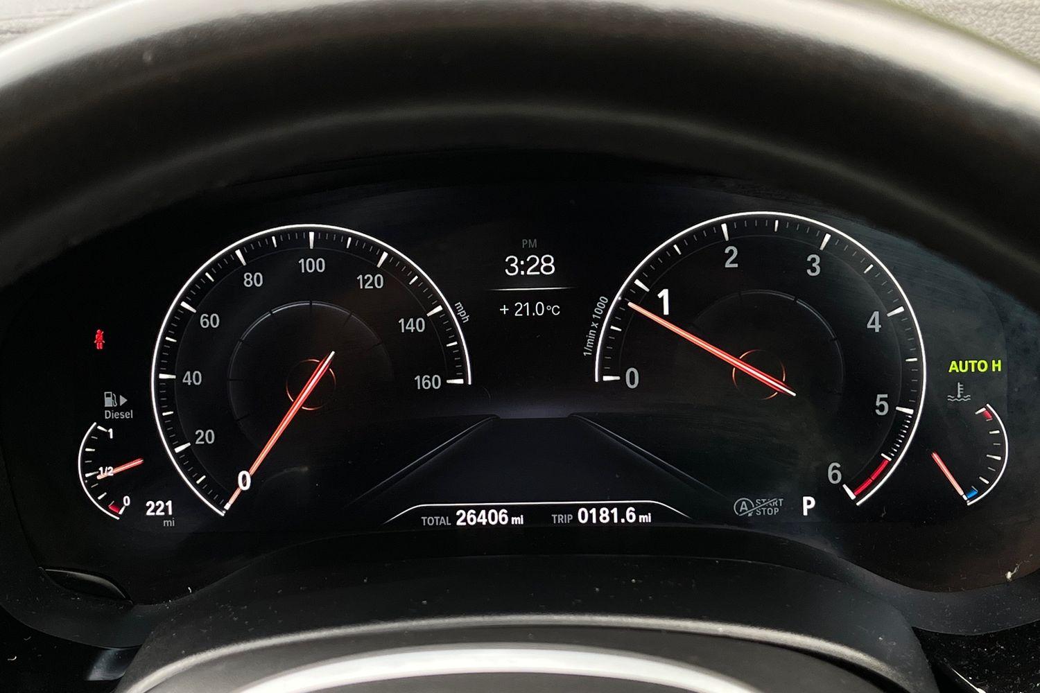 BMW 5 Series Photo 12