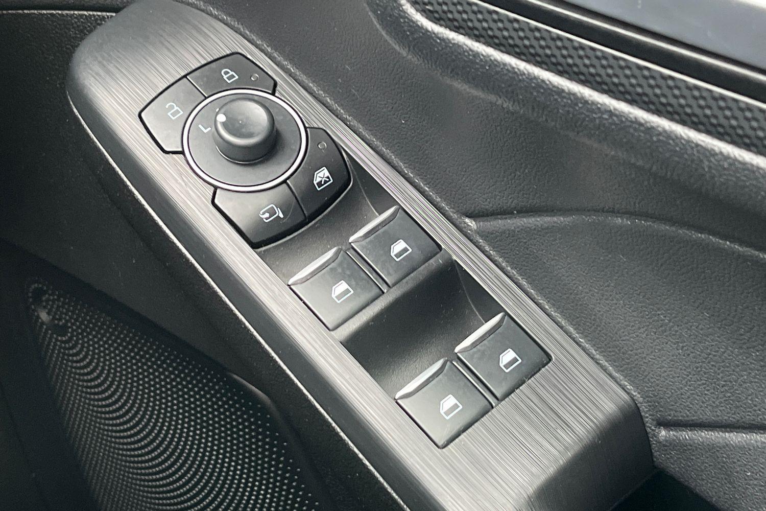 Ford KUGA Photo 15