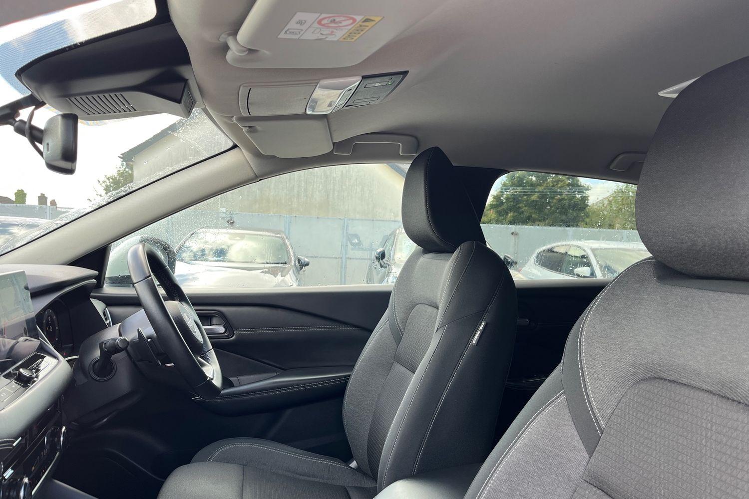 Nissan QASHQAI Photo 18