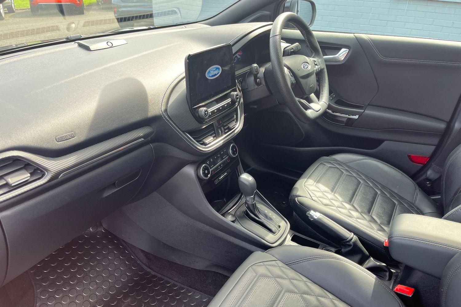 Ford PUMA Photo 17