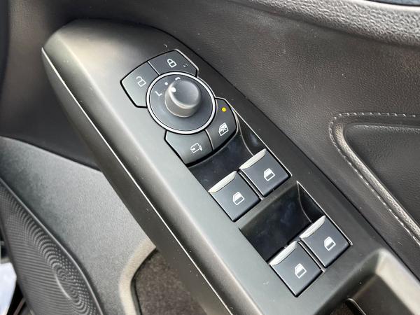 Ford Focus Photo autoimg-f5b7f2575d9c3354cb5939e6b6ef3eeb6dbc538a.jpg