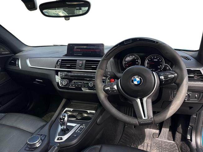 BMW M2 Photo 11