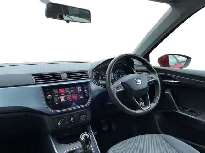 SEAT Arona Photo 2