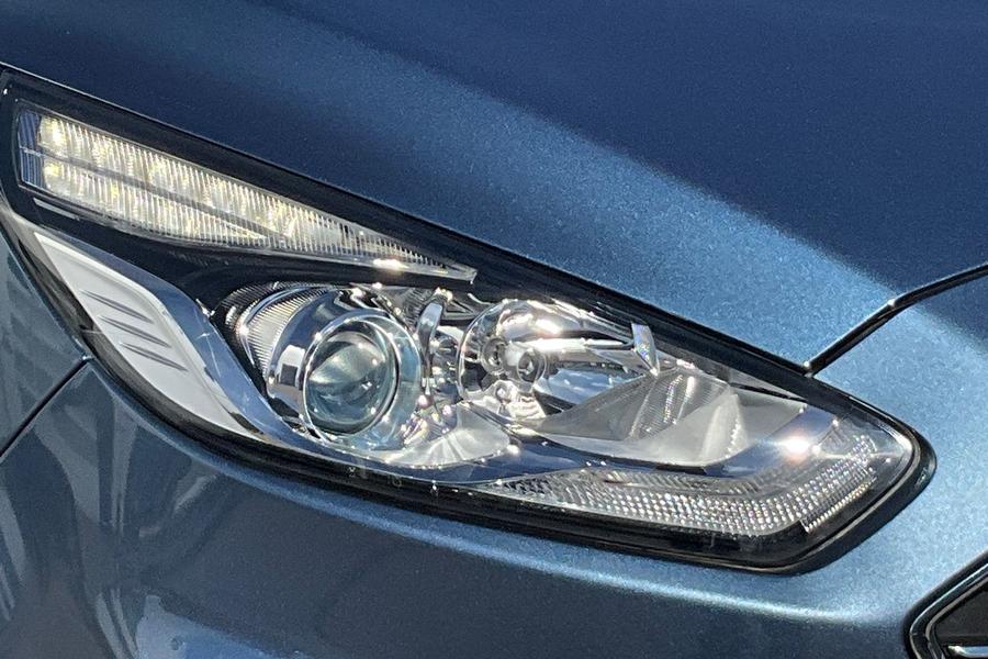 Ford Galaxy Photo autoimg-f5c21f338375f3d2c41bdf0c5fb8b818aa0d2e90.jpg