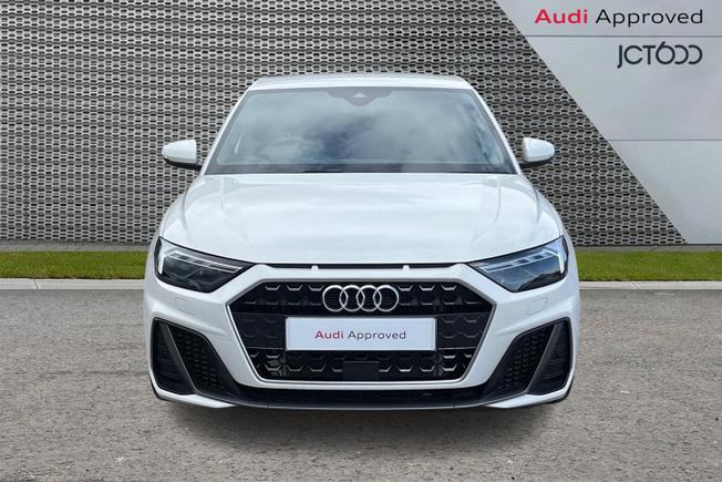AUDI A1 Photo 8