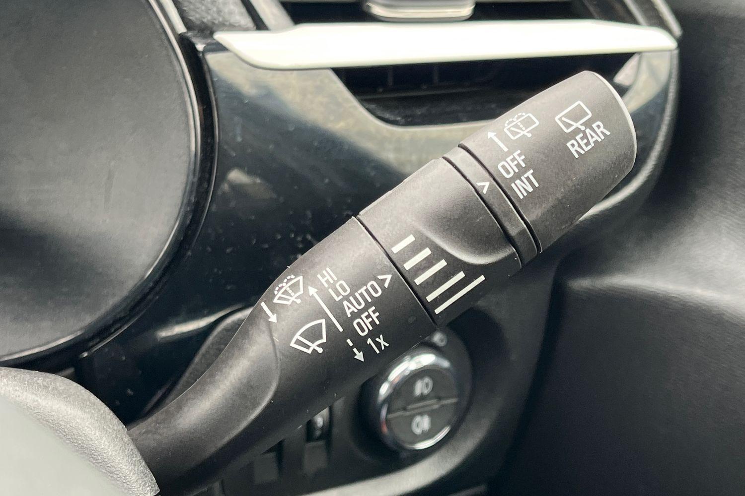 Vauxhall CORSA Photo 14