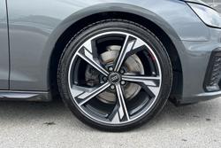 AUDI A4 Photo 5