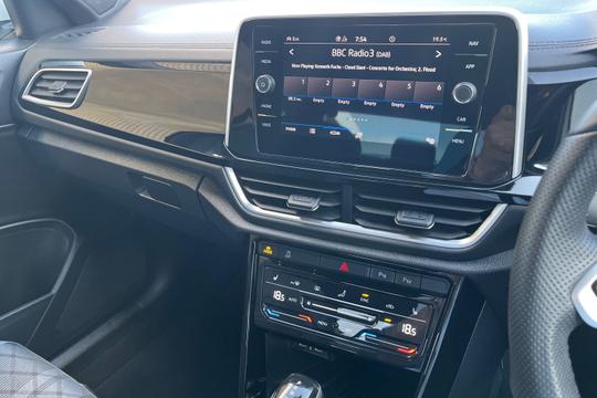 Volkswagen T-roc Photo autoimg-f5cafe16f1e54f049826b5d777eae4fdcb73ee00.jpg
