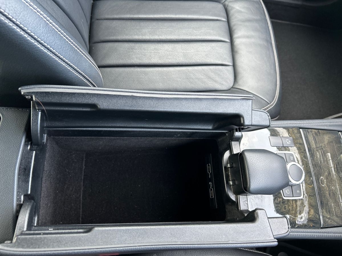 Mercedes-Benz CLS Photo 31