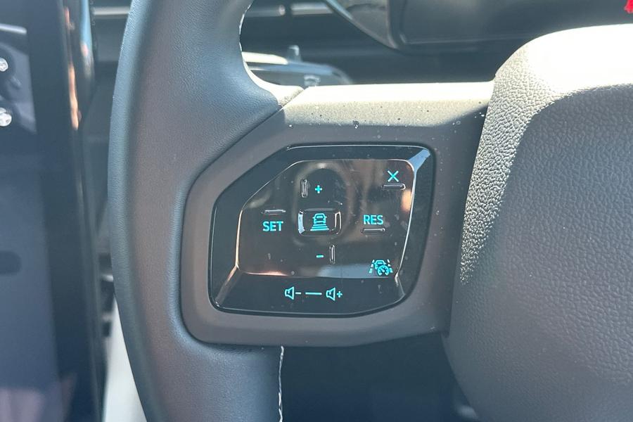 Ford EXPLORER Photo autoimg-f5d6376903e24be80d6a6c074e2f9773724f0fbd.jpg