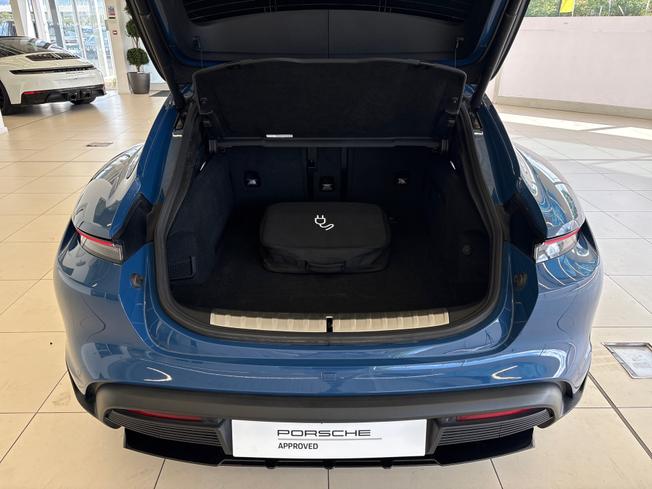 PORSCHE Taycan Photo 19