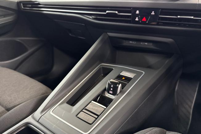 VOLKSWAGEN Golf Photo 23