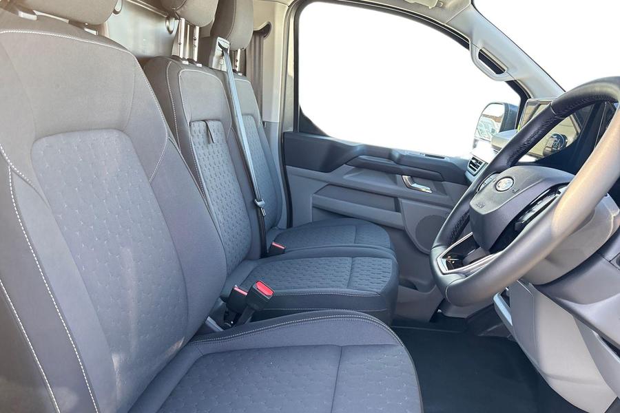 Ford TRANSIT CUSTOM Photo autoimg-f5dacb7b70aef31683e8c5be297e521364386f7c.jpg