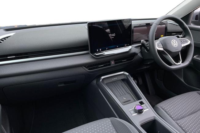 VOLKSWAGEN T-Roc Photo 2