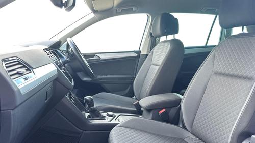 Volkswagen Tiguan Photo autoimg-f5e91c6f8123f3170254a5ff7c8170e9bcbf268f.jpg