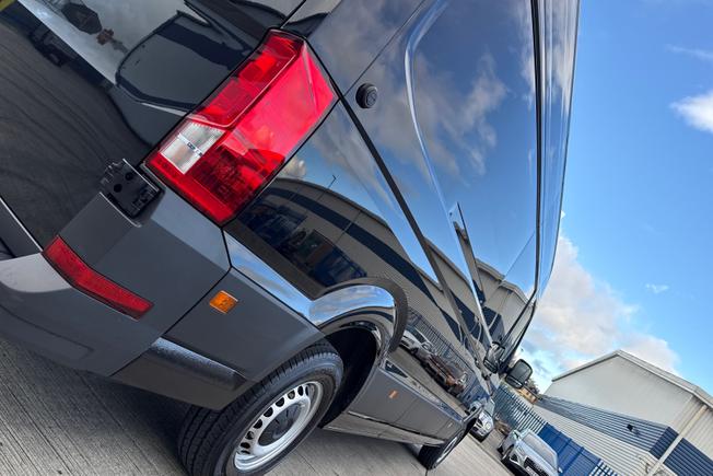 VOLKSWAGEN Crafter Photo 45