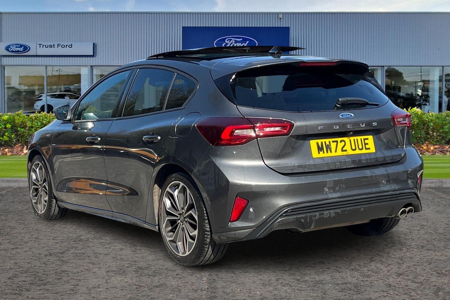Ford Focus Photo 1