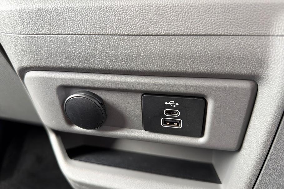 Used Ford TRANSIT CUSTOM MT75FFB 31
