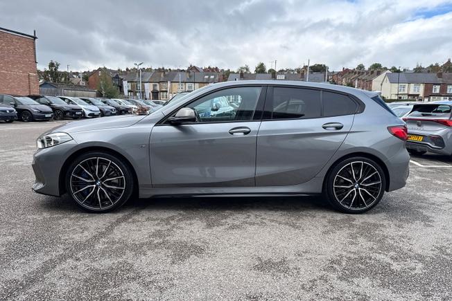 BMW 1 Series Photo 26