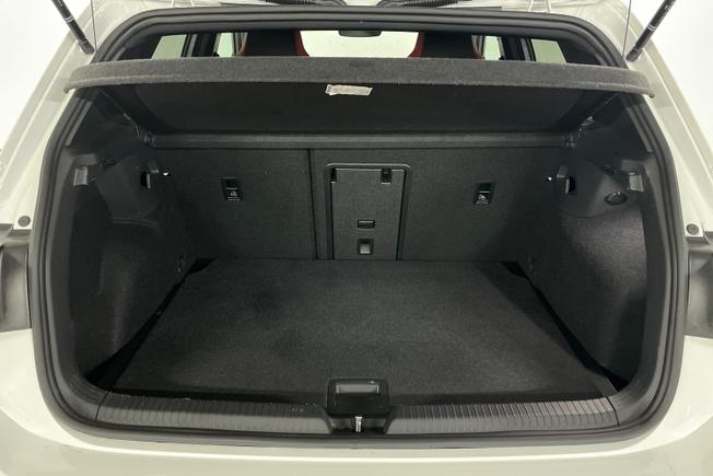 VOLKSWAGEN Golf Photo 12