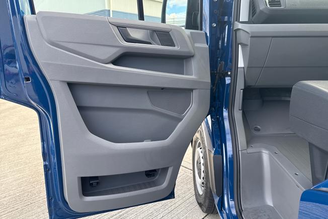 VOLKSWAGEN Crafter Photo 47
